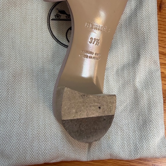 Hermes Oasis Sandal in Rose Porcalaine. Size 37.5 - Picture 13 of 15